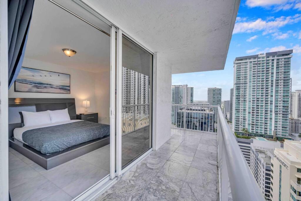 Iconic High Floor 3 Bedrooms In The Heart Of Miami Exterior foto