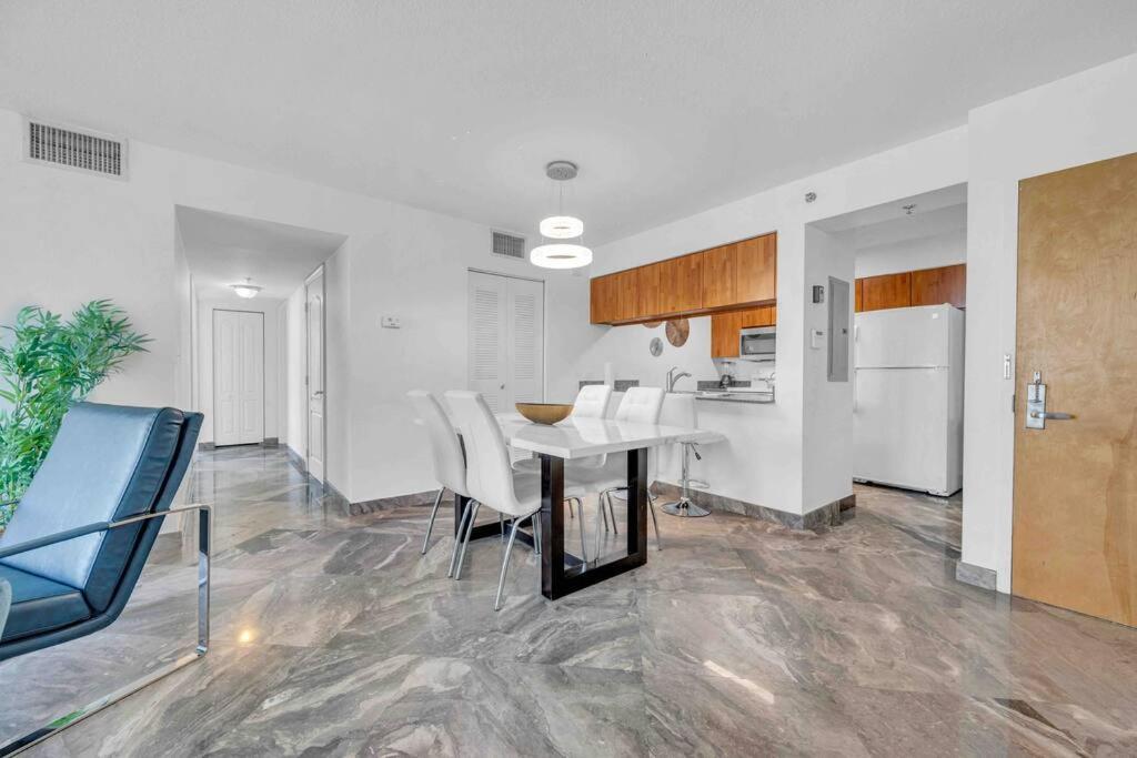 Iconic High Floor 3 Bedrooms In The Heart Of Miami Exterior foto